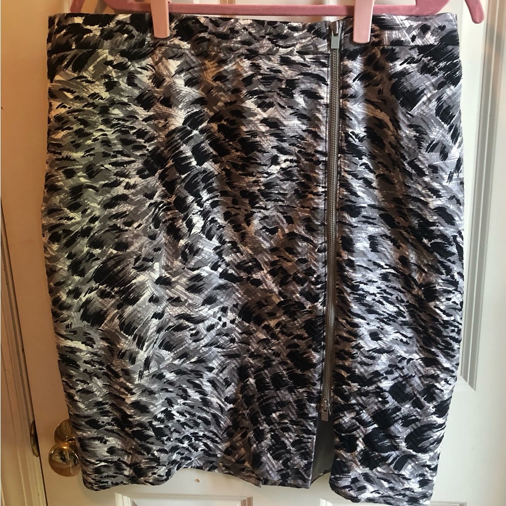 Talbots Black and Gray Patterned Pencil Skirt NWOT/NEW, SZ 16 WP